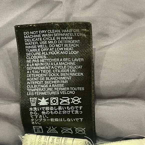 The North Face Purple Jacket For Girl - Picture 13 of 14